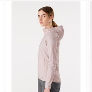 NWOT Arc'teryx Kyanite Lt Hoody Women's Small Desert Salt color.never worn.